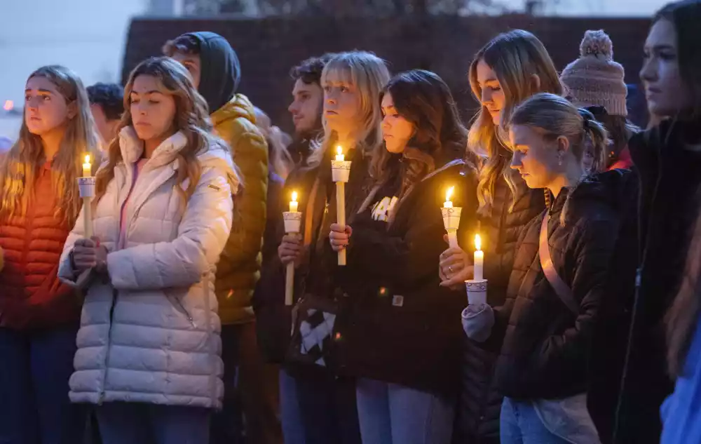 Studenti iz Ajdaha izbodeni na smrt u svojim krevetima