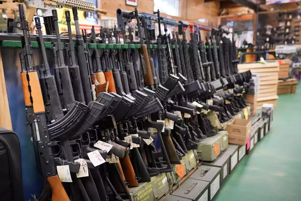 Vašington tuži prodavnicu oružja