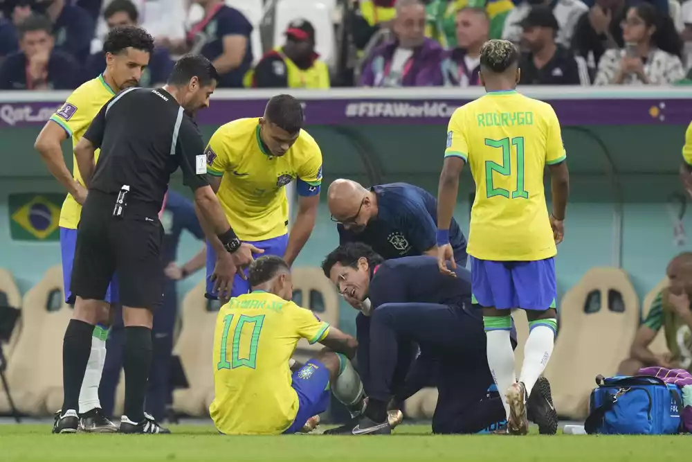 Nejmar povredio skočni zglob tokom pobede Brazila na SP