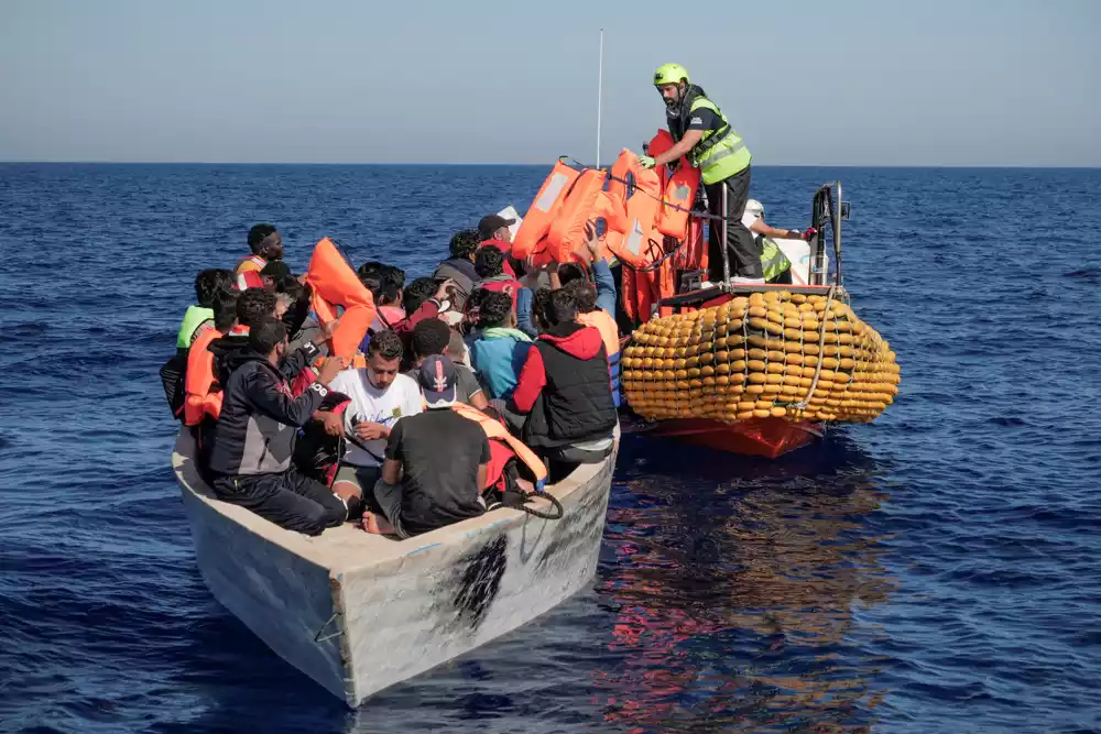 Italijanska obalska straža spasila je više od 700 migranata