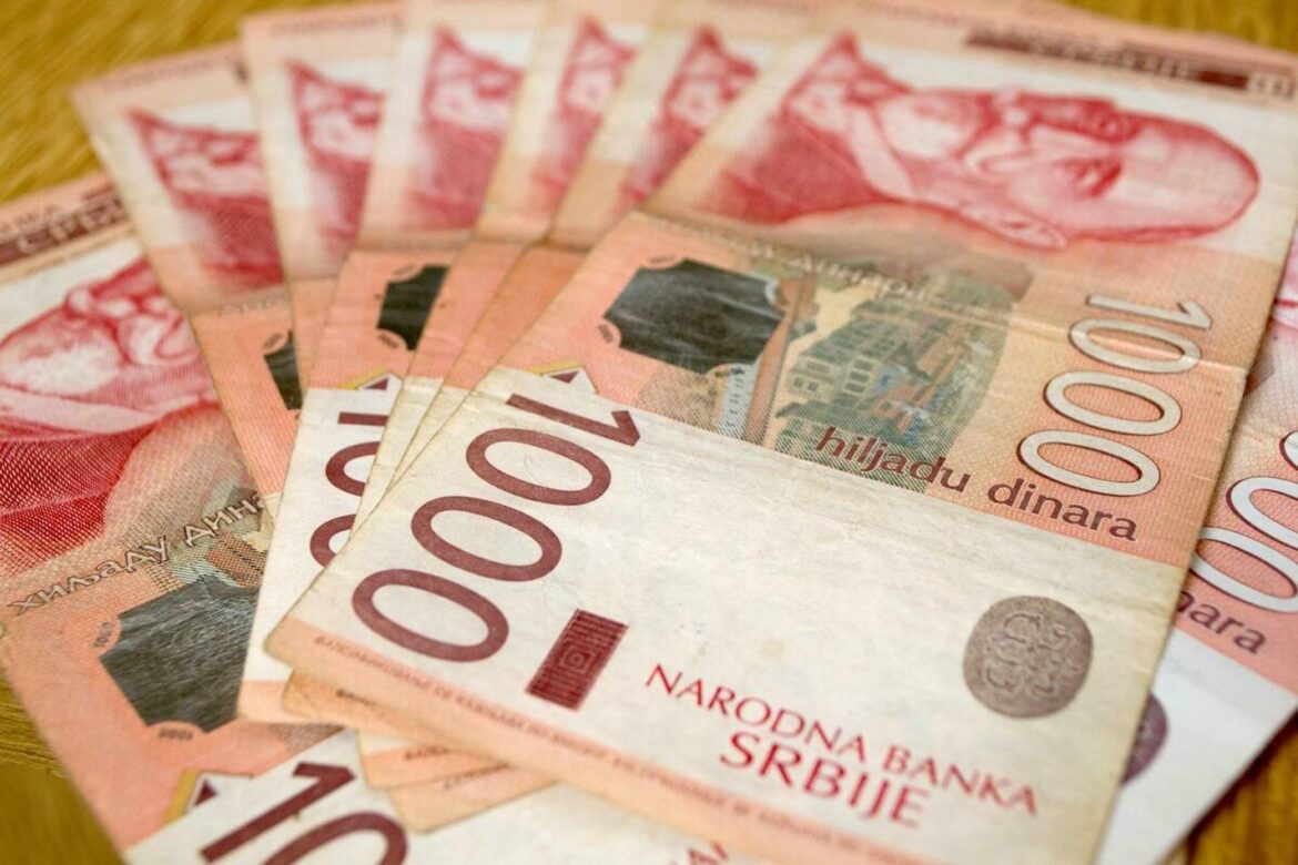 Prosečna zarada u januaru iznosila 82.769 dinara