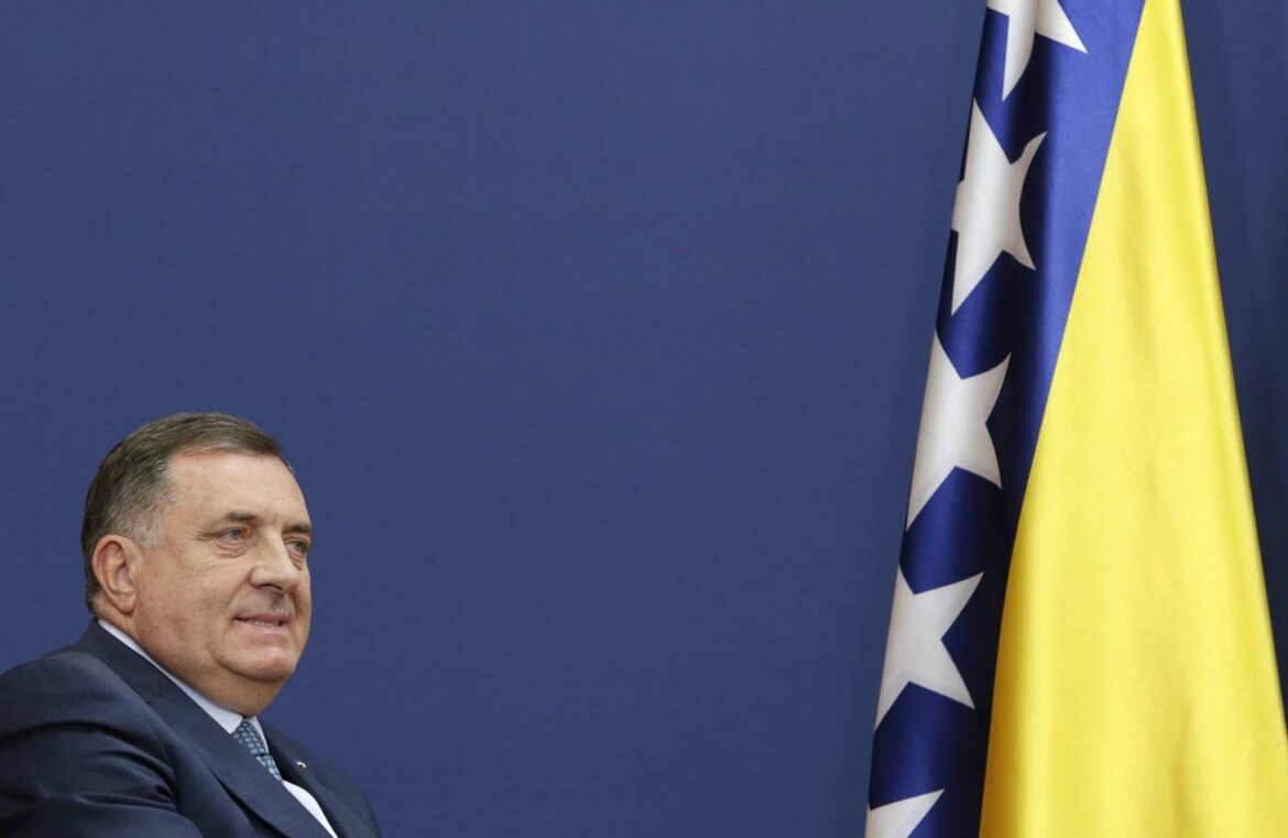 Dodik zbog Komšićevog govora napustio inauguralnu sednicu Predsedništva BiH