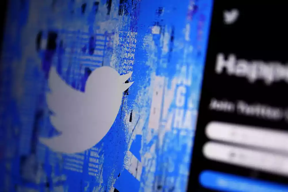 EU upozorava Maska da pojača kontrolu Tvitera