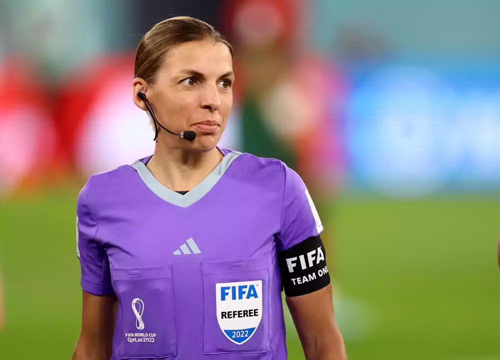 FIFA imenovala prvu žensku sudijsku trojku za muško SP