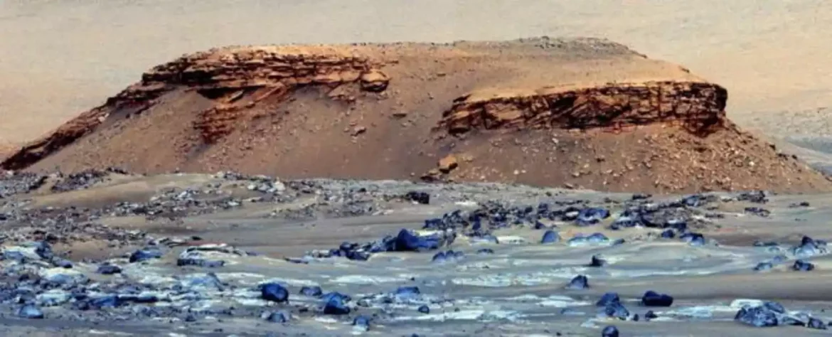 Nova organska jedinjenja u stenama Marsa