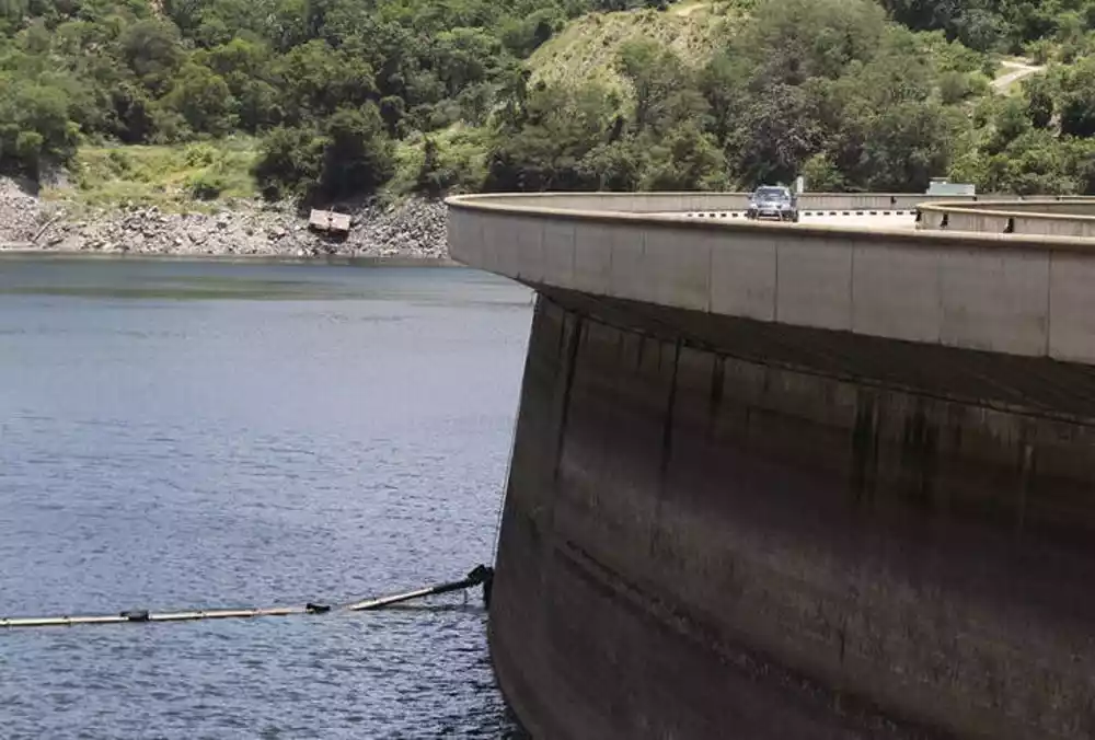 Nestašica struje u Zimbabveu će se pogoršati jer hidroelektrana zaustavlja proizvodnju