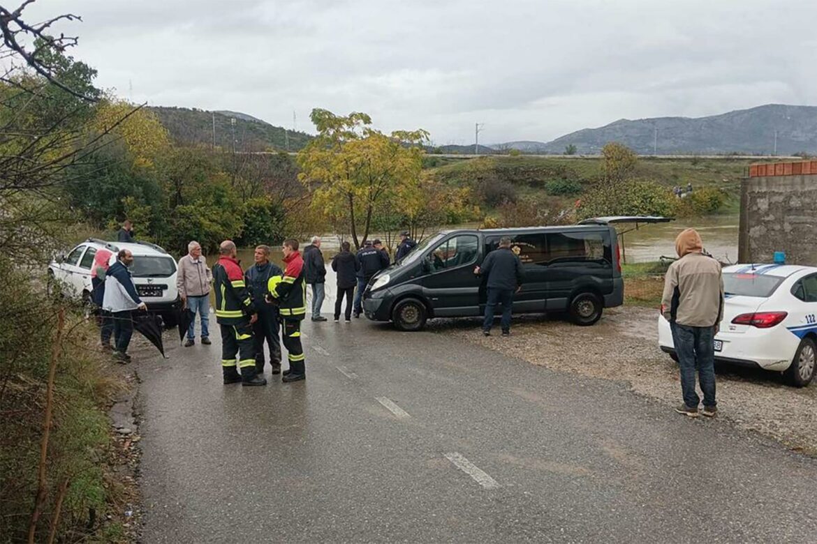 Automobil sleteo u potok kod Podgorice, poginule tri osobe