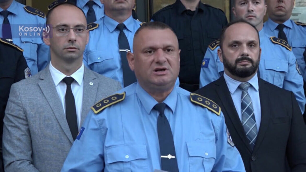 Prvi policajac severa Kosova prihvatio suspenziju i predao oružje