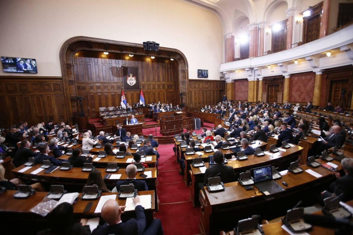 Glasanje u Skupštini o predloženom budžetu u 11 časova