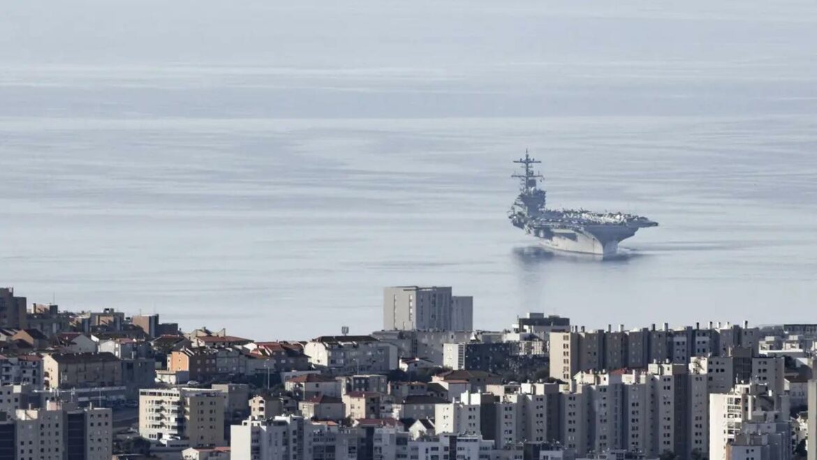 U Split uplovio najveći američki nosač aviona na nuklearni pogon