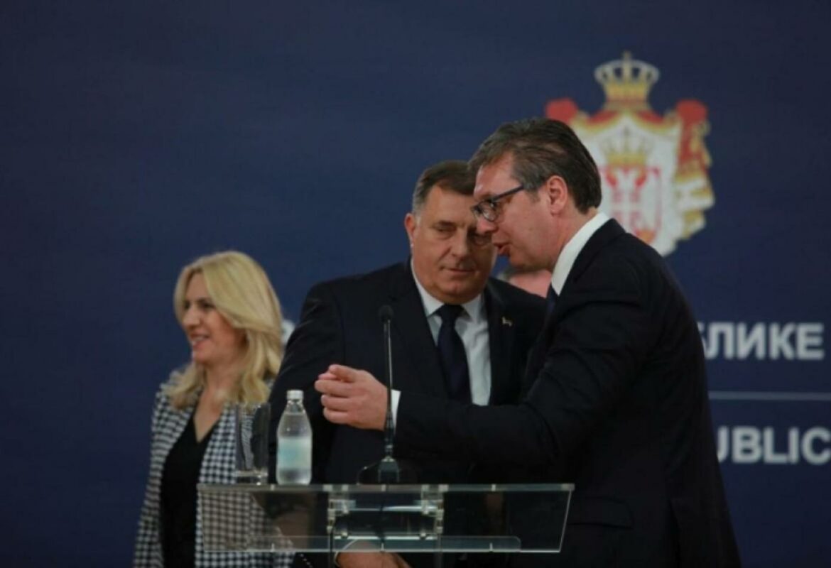 Vučić danas u Beogradu sa Cvijanovićevom i Dodikom