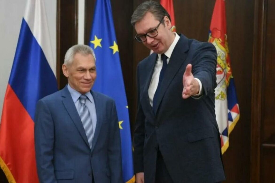 Vučić zahvalio ambasadoru Harčenku na podršci Rusije suverenitetu Srbije