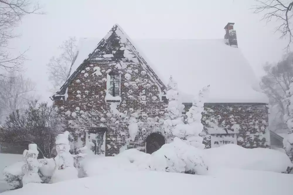 SAD: U snežnoj oluji nastradalo 18 osoba