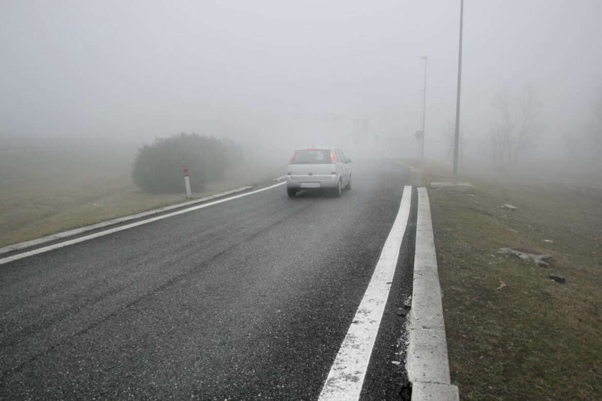 AMSS: Povoljni uslovi za vožnju, oprez zbog magle i odrona