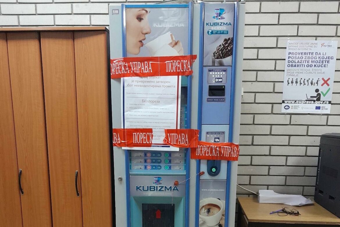 Kragujevačke: Poreska uprava zabranila rad aparatu za kafu
