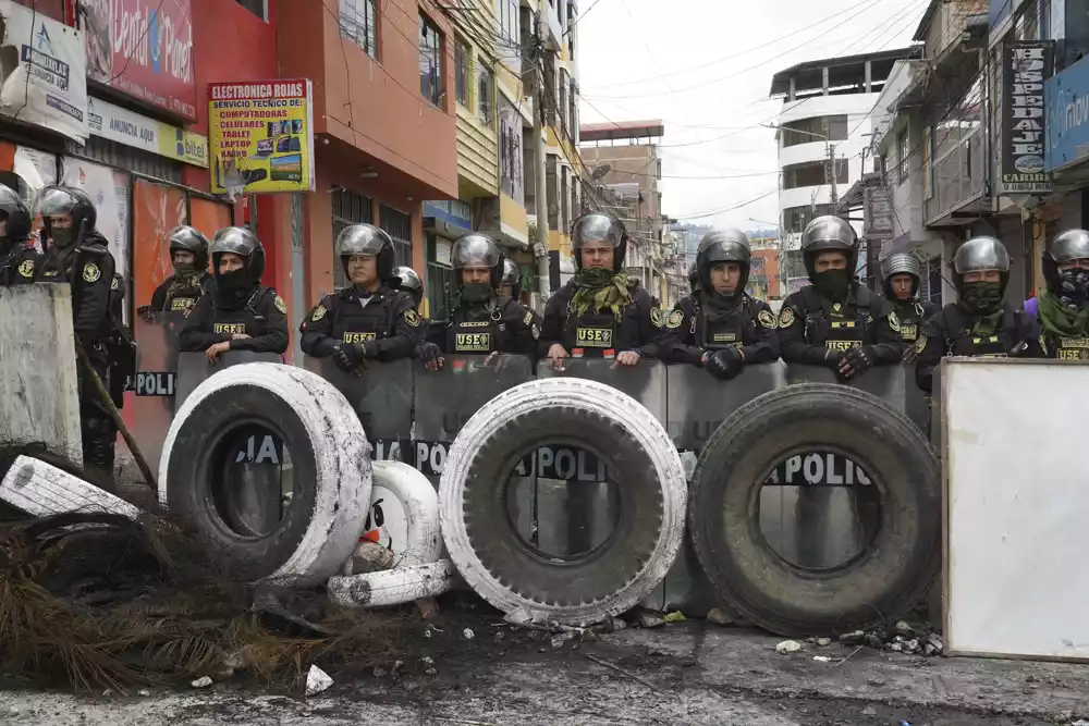 Peru produžava vanredno stanje u ključnom rudarskom regionu uoči novih protesta