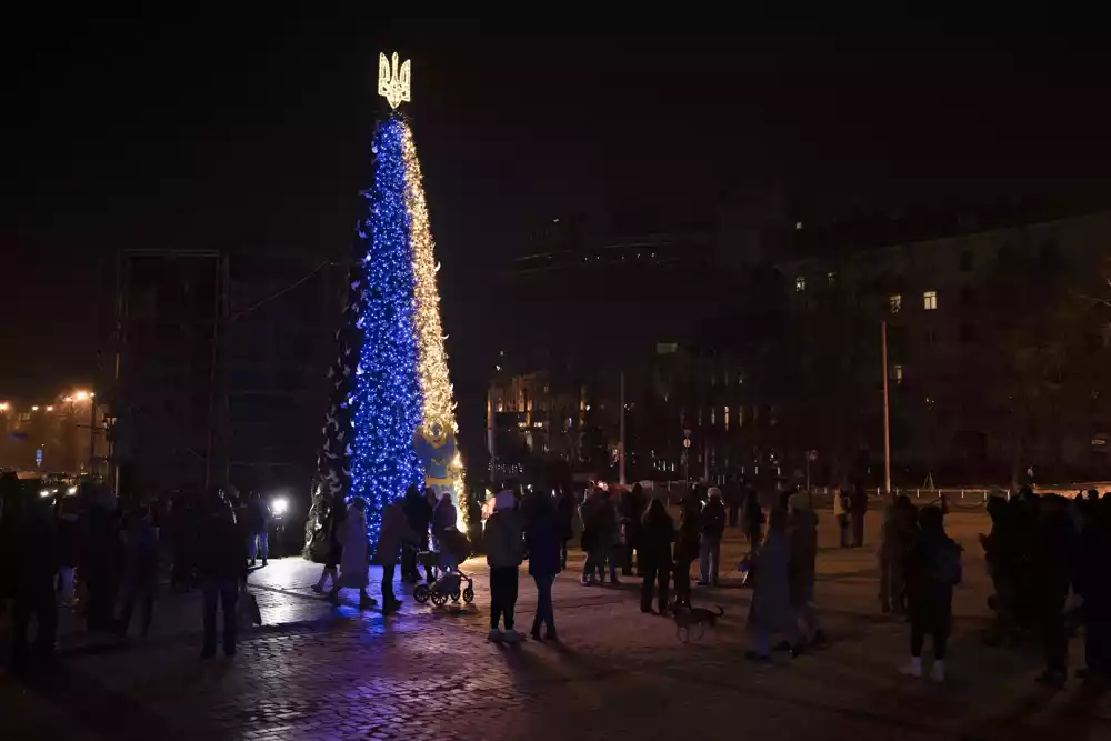 Božićna sezona bez svog tradicionalnog sjaja u Ukrajini