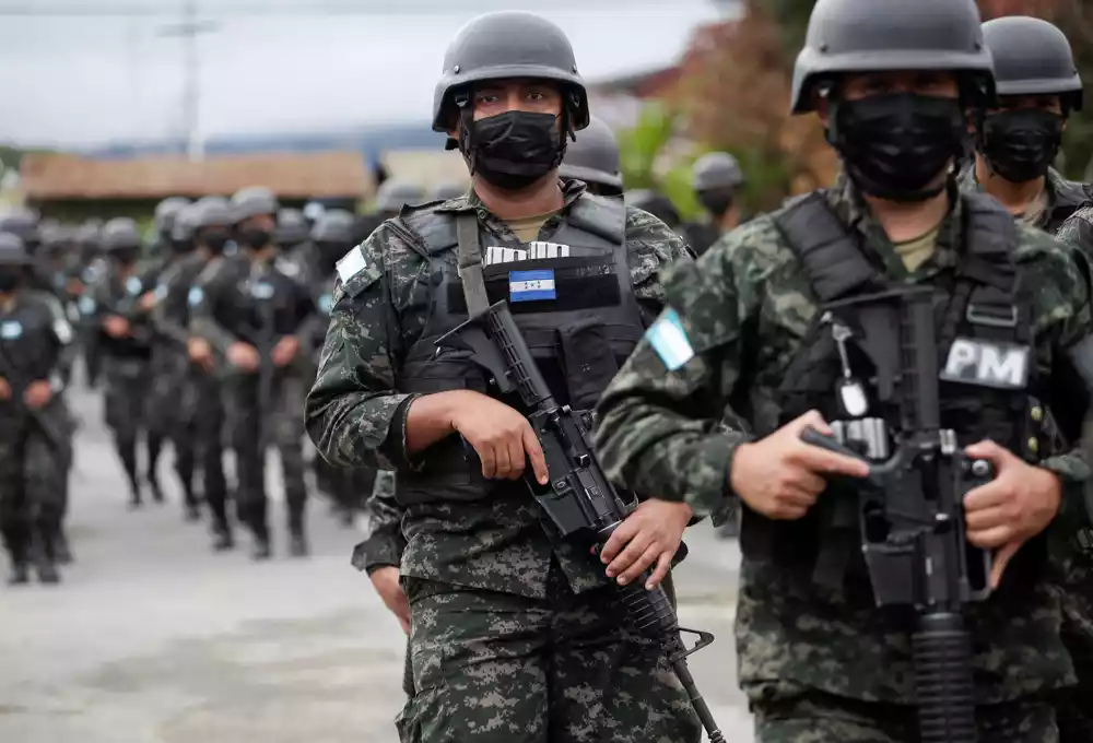 Honduras suspenduje neka ustavna prava za borbu protiv nasilja bandi