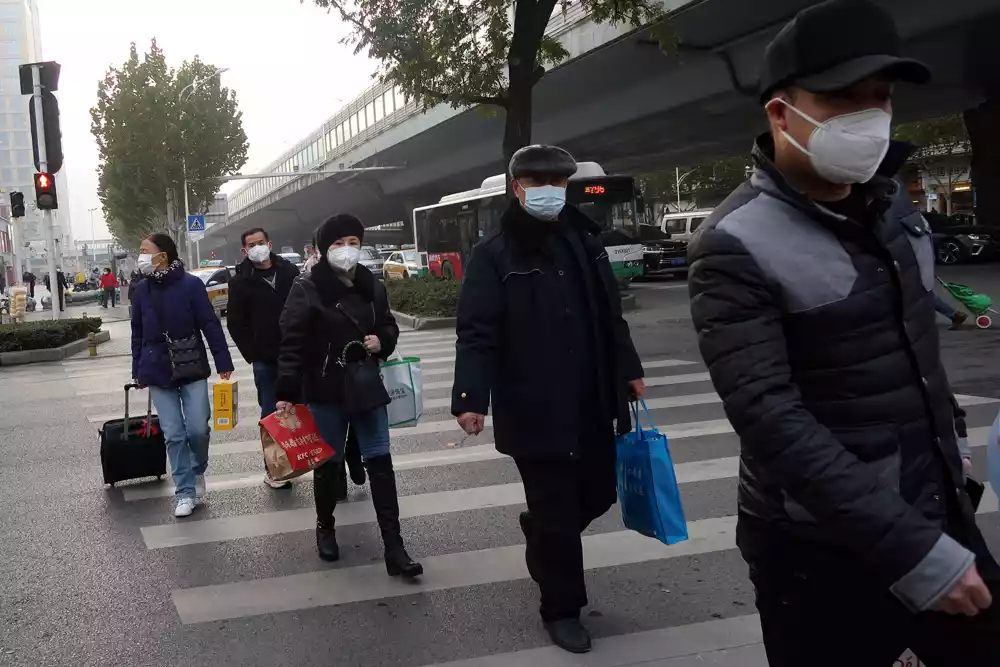 Kina cenzuriše sadržaj u vezi sa COVID-om na mreži jer novogodišnja noć neke podstiče na razmišljanje