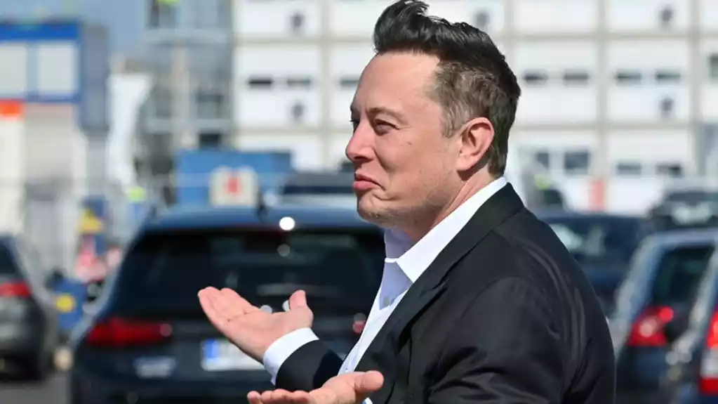 Musk kaže da je za sada završio prodaju Teslinih akcija