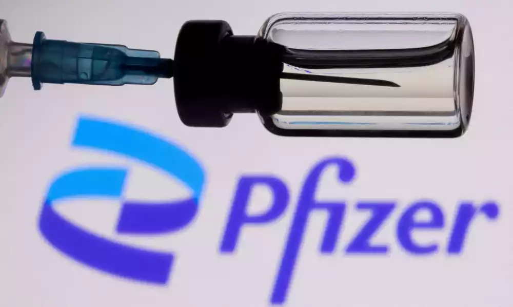 Pfizer: 10 do 15 milijardi dolara prihoda od mRNA vakcina do 2030