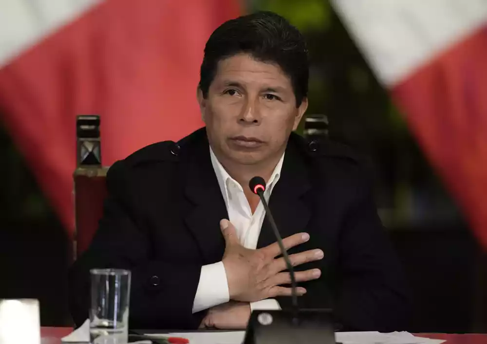 Predsednik Perua smenjen nakon što je pokušao da raspusti Kongres