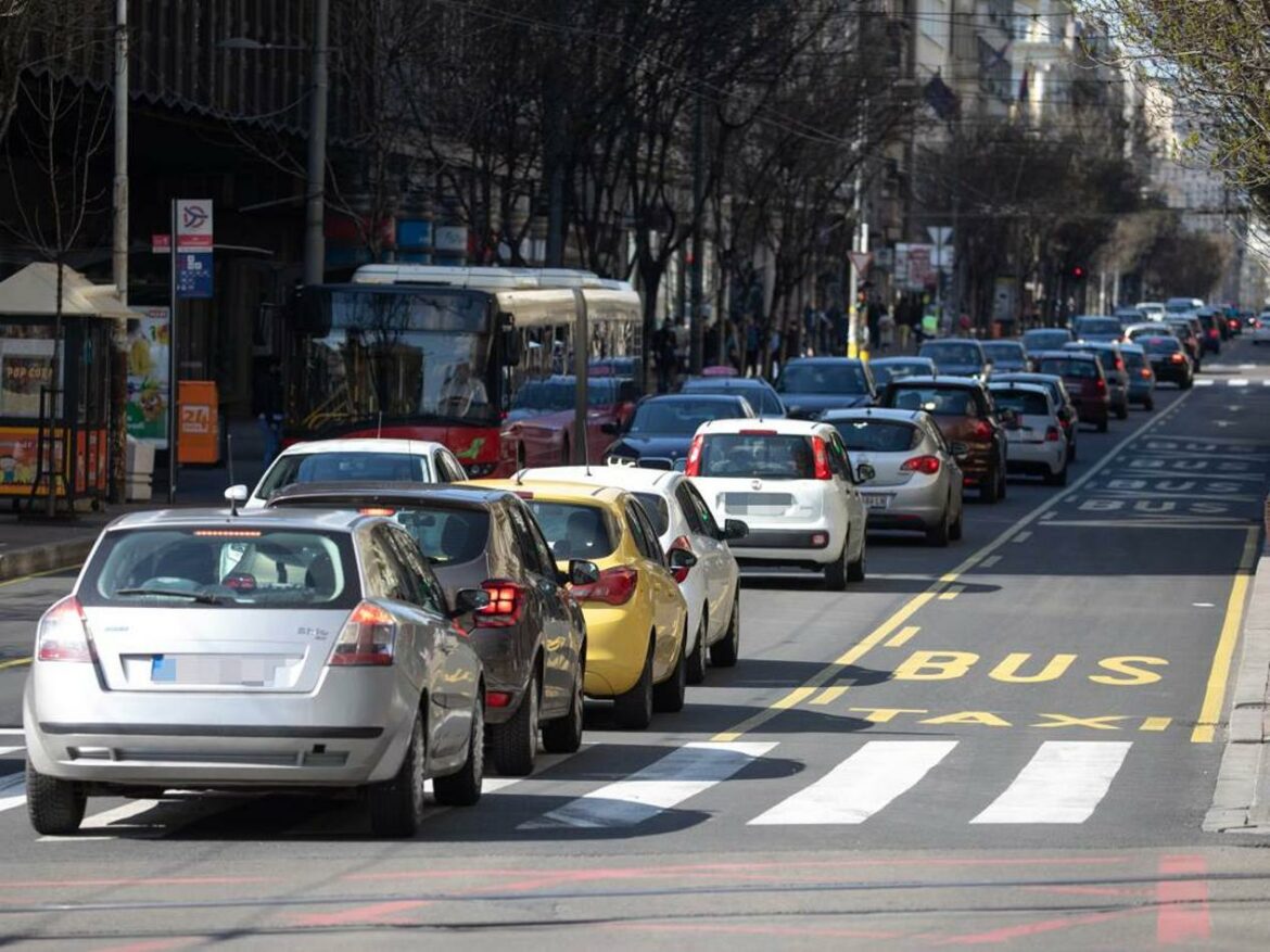 Nemoguća registracija u celoj Srbiji, policija neće kažnjavati vozače