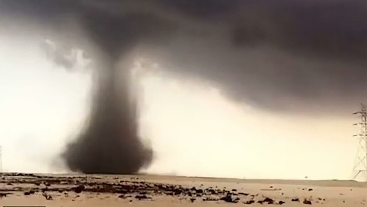 Katar pogodio tornado, a onda i grad – dramatični prizori u pustinji