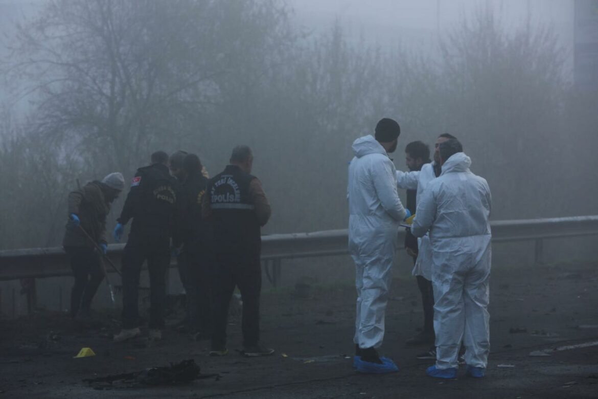 Devet osoba povređeno u napadu bombom na policijski kombi u Turskoj