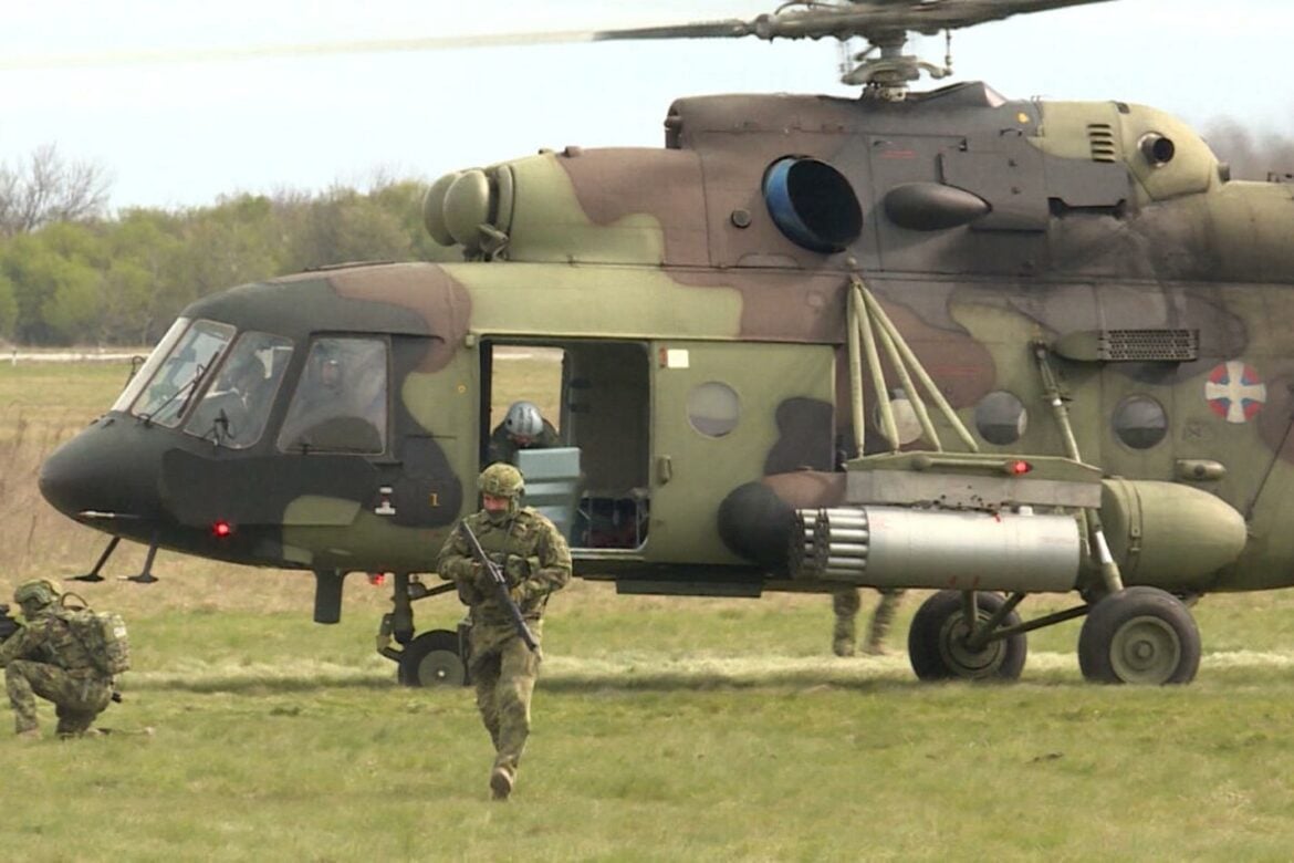 Novosti: Vojska „diže“ naoružane dronove, i Vučić na vežbi u Nikincima