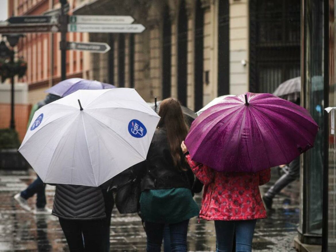 Do kraja dana oblačno sa kišom, temperatura do 13 stepeni