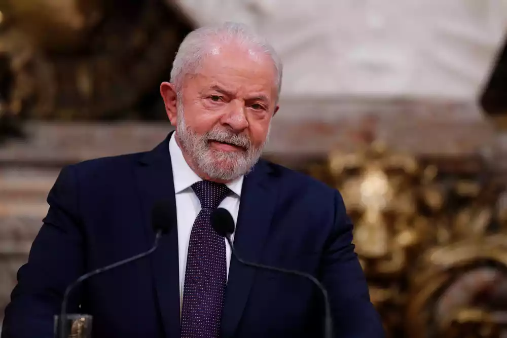 Lula se suprotstavlja pro-Bolsonarovom stavu brazilske vojske „šargarepom i štapom“