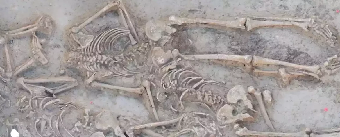 U grobnici staroj 7.000 godina pronađeno 37 obezglavljenih skeleta