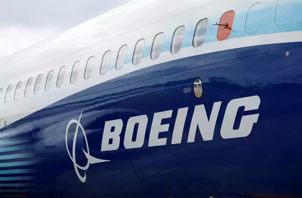 Boing zaustavlja isporuke 787 Dreamliner-a zbog greške u repnom delu aviona