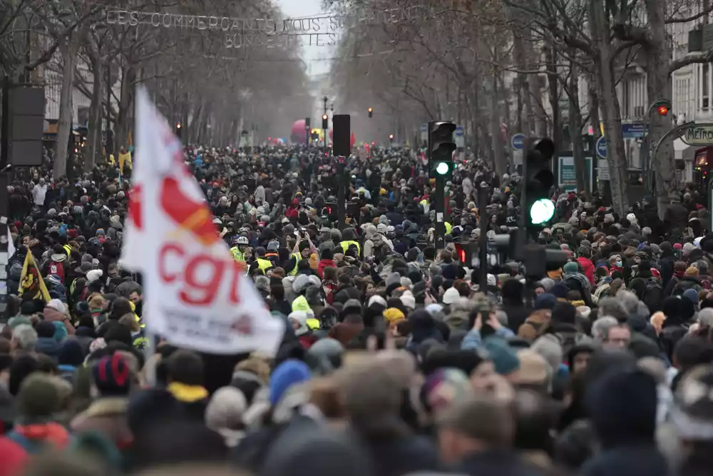 Francuska se priprema za 5. dan protesta za penzionu reformu