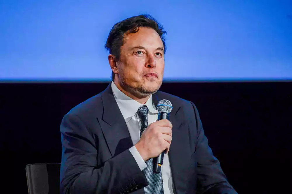 Investitori Tesle tvrde da Musk može dobiti fer suđenje sa u San Francisku