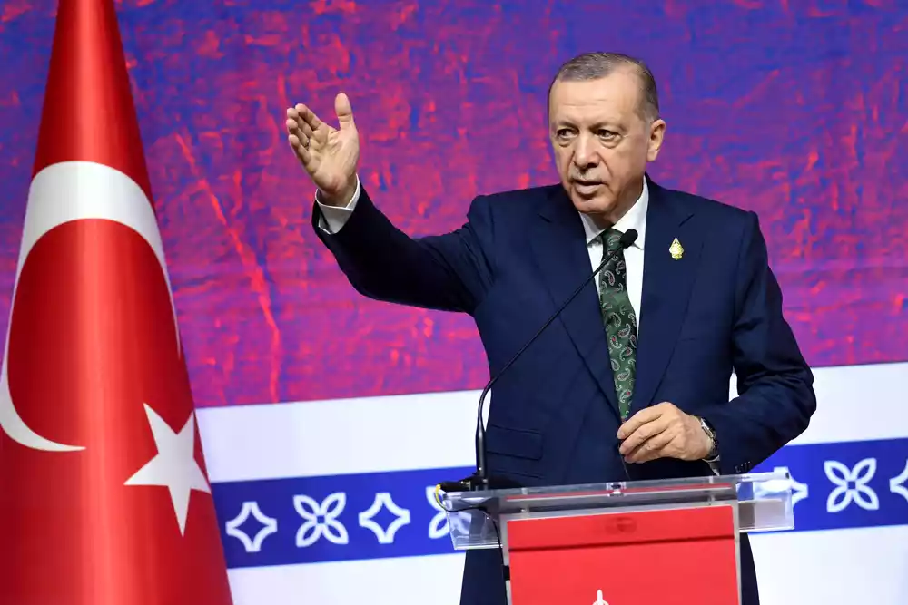 Erdogan predlaže sastanak lidera o miru u Siriji