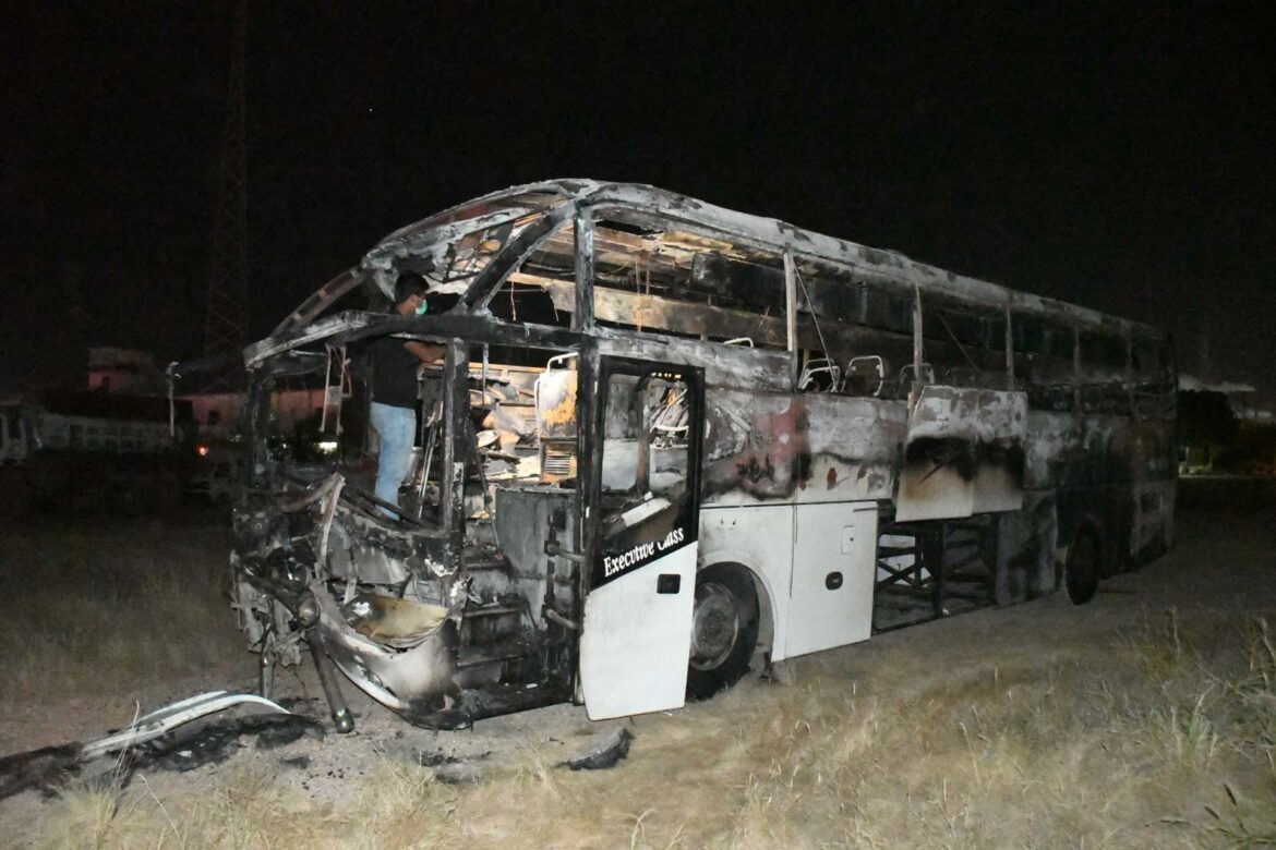 U nesreći autobusa na jugu Pakistana poginula je najmanje 41 osoba