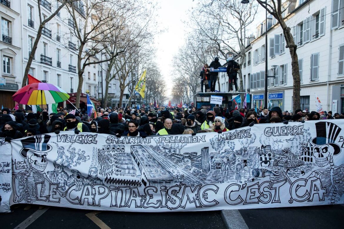 U Francuskoj danas štrajkovi i demonstracije protiv reforme penzija