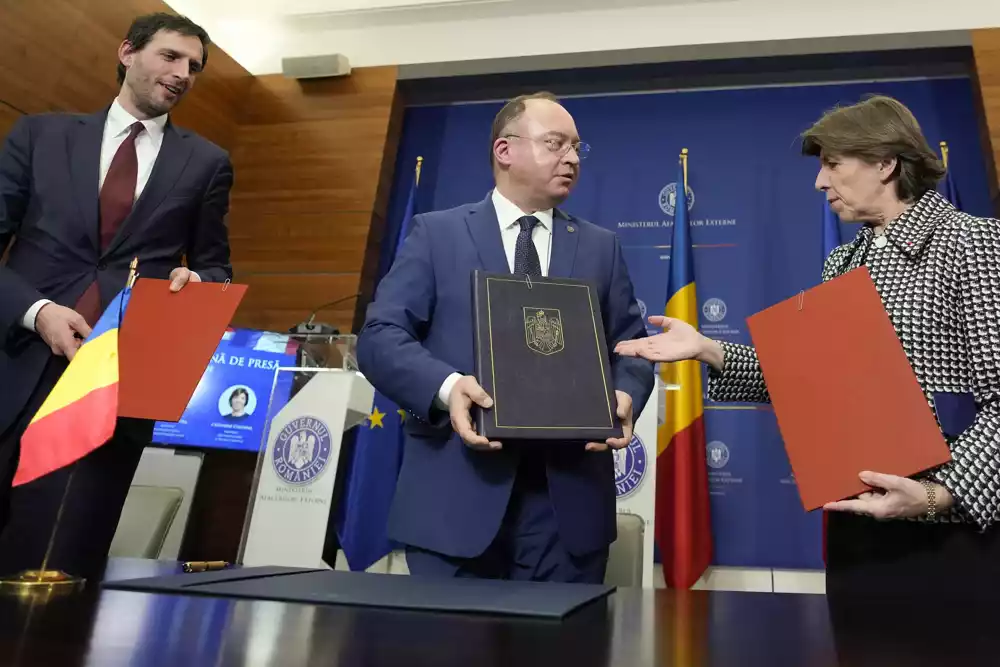 Rumunija: Francuski i holandski šefovi diplomatija potpisali su sporazum o jačanju veza