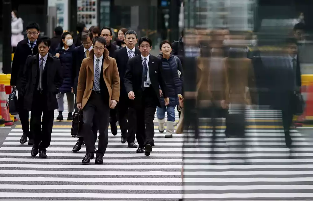 Većina japanskih firmi poslušala poziv premijera da se ove godine povećaju plate