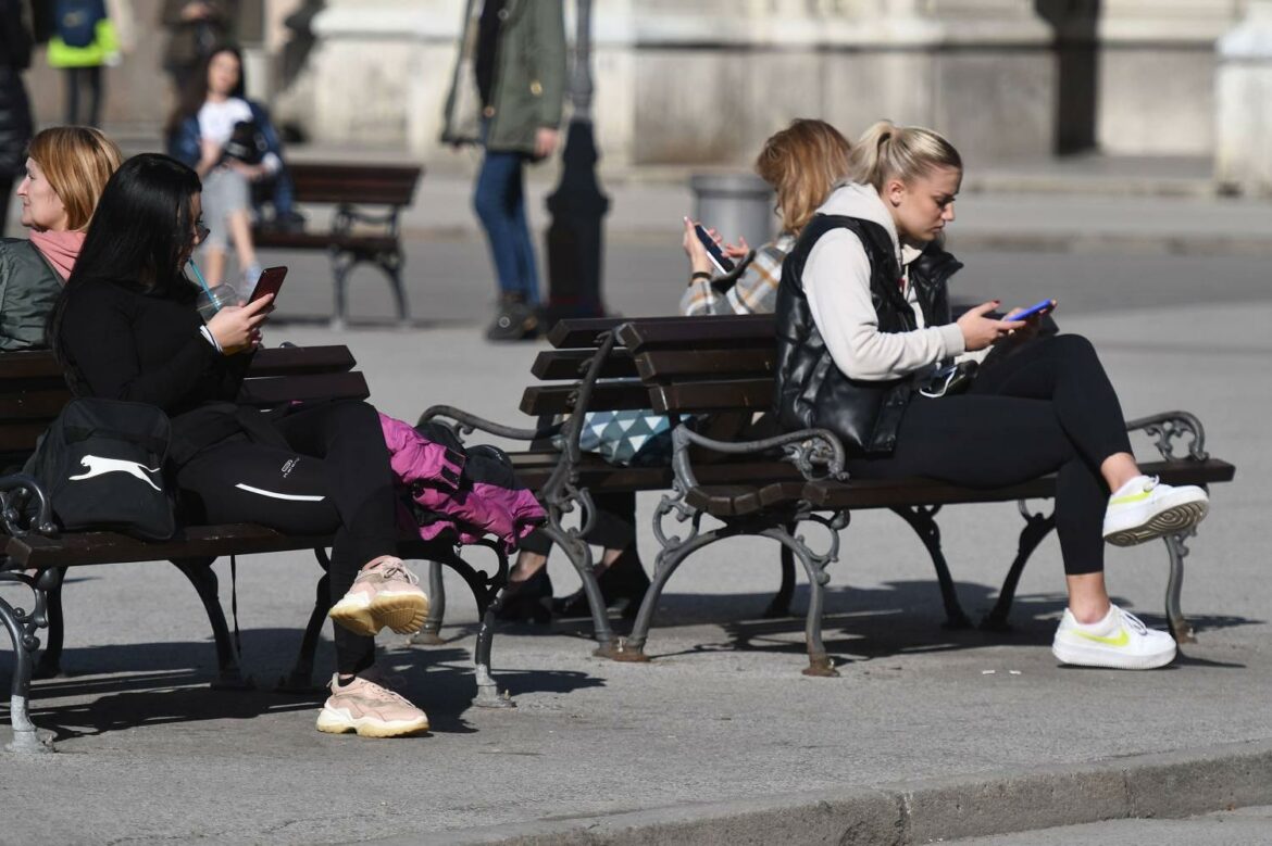 Sutra pretežno sunčano, temperatura do 18 stepeni