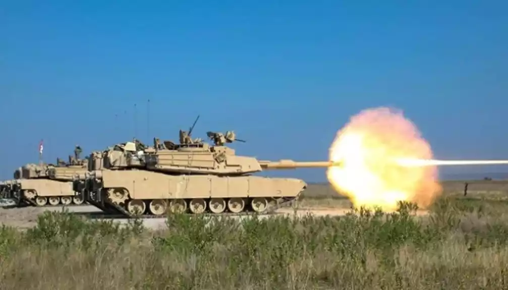 Omelčenko: Zapadni partneri obećavaju da će poslati 321 teški tenk u Ukrajinu