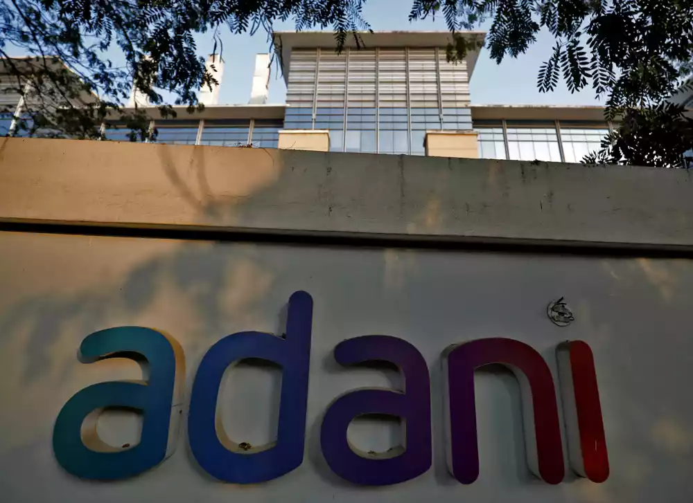 Adani Grupa planira da smanji svoje planove kapitalne potrošnje