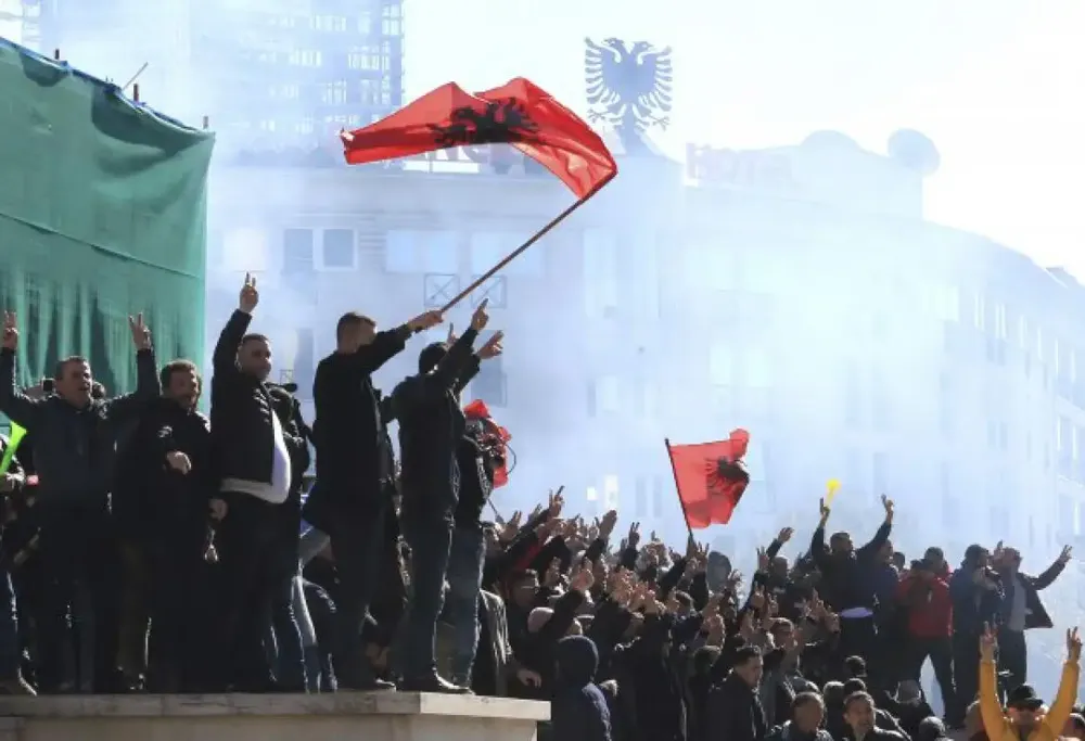 Albanska opozicija predvodi antivladin protest