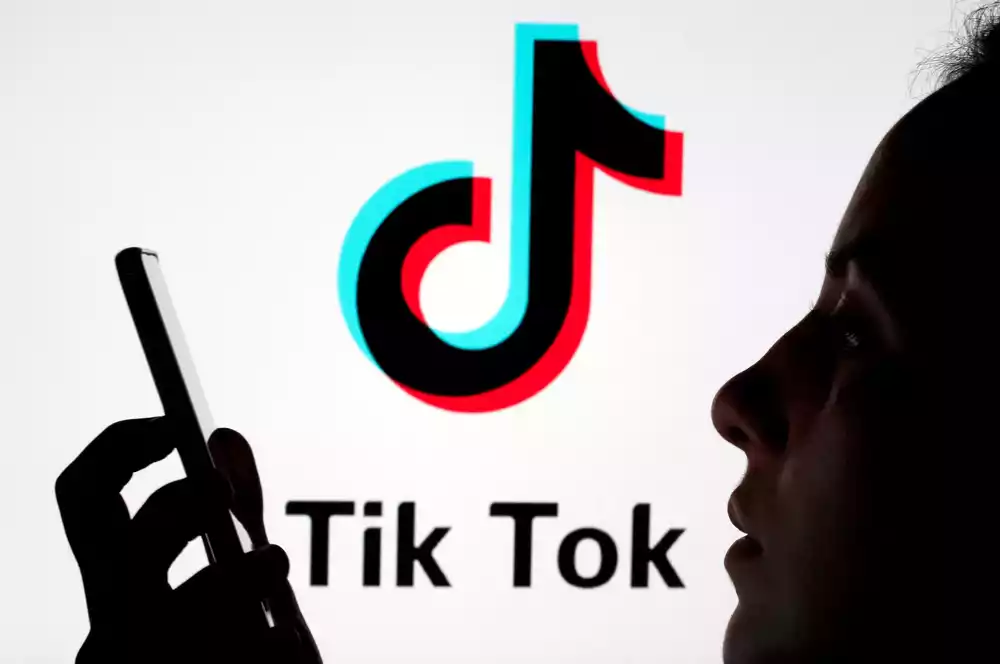 Kanada zabranjuje TikTok sa vladinih uređaja