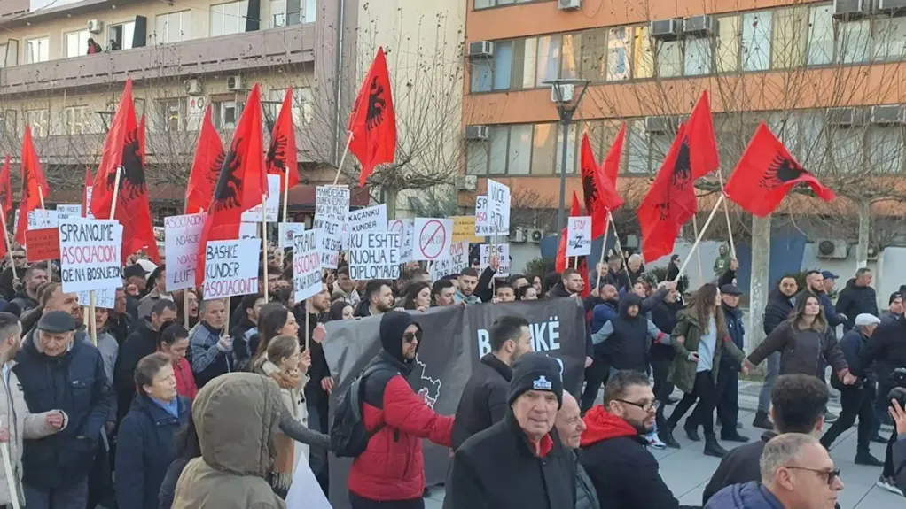 Studentski marš u Prištini protiv formiranja ZSO