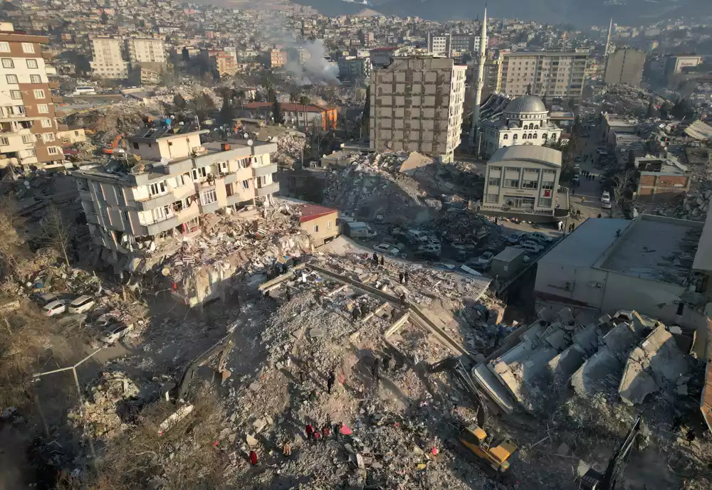 Više od 21.000 poginulih, najmanje 78.000 povređeno u Turskoj i Siriji