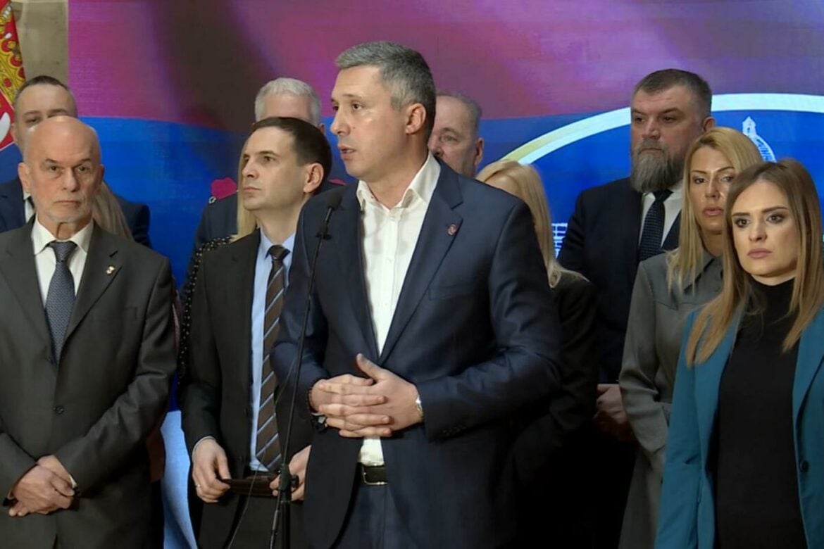 Dveri, NADA, Zavetnici: Predsednik i većina odgovorni za incidente