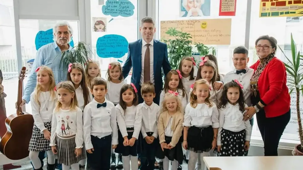 Najavljeno otvaranje novih srpskih dopunskih škola u Americi i Austriji
